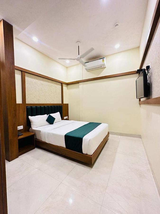 Hotel Bkc Downtown - Near Us Embassy Bombaj Exteriér fotografie